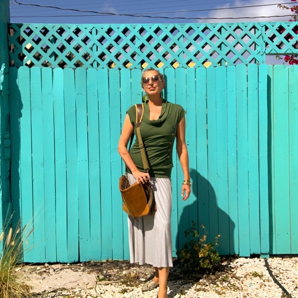 Meet your Posher, Lynette - Picture 2 of 16